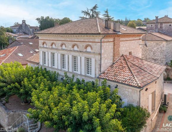  Bien à vendre - Maison de Maître - lac-eacutep-egravede  